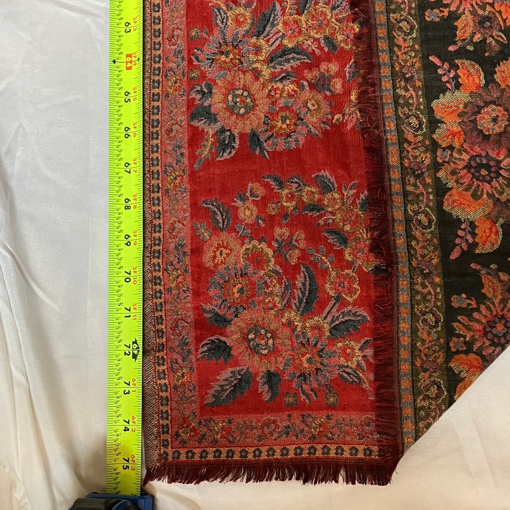 Elegant Floral Red Scarf - Picture 2 of 6